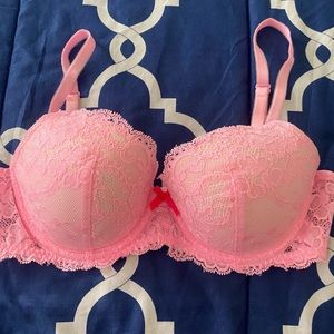 Victoria’s Secret bra